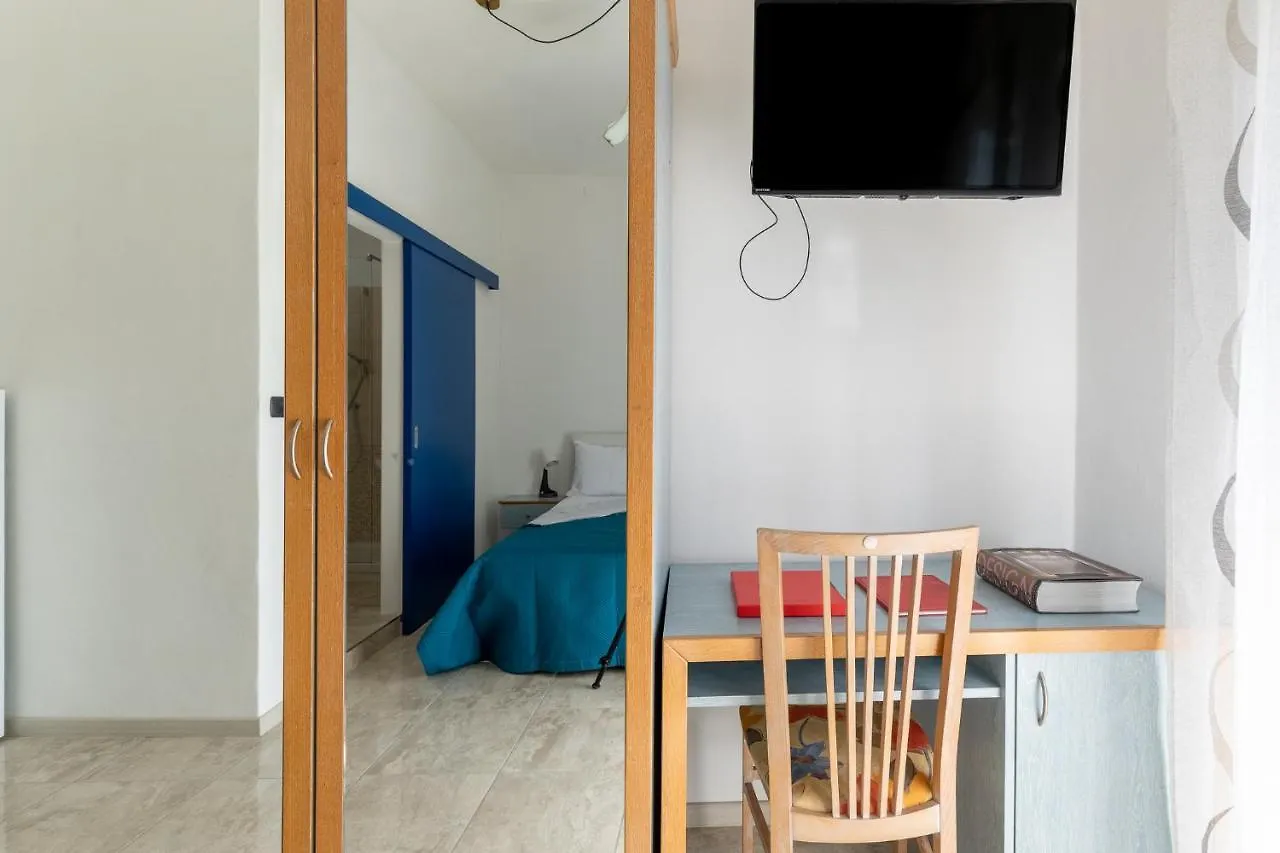 Easy Stay Verona Rooms Pensjonat